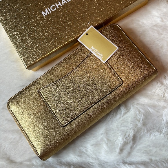 NWT and box | Michael Kors Gold wallet - Picture 4 of 9